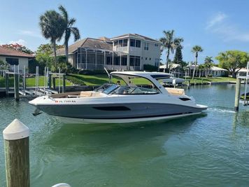 2016 Sea Ray 350 SLX