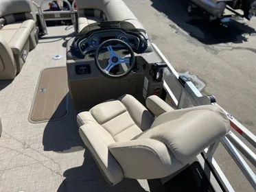 2023 Sun Tracker SportFish™ 22 XP3