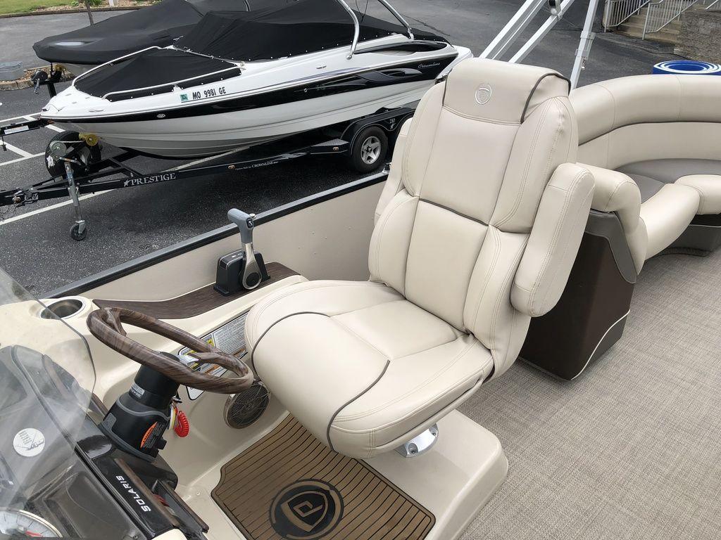 2015 Premier Solaris 250 RF