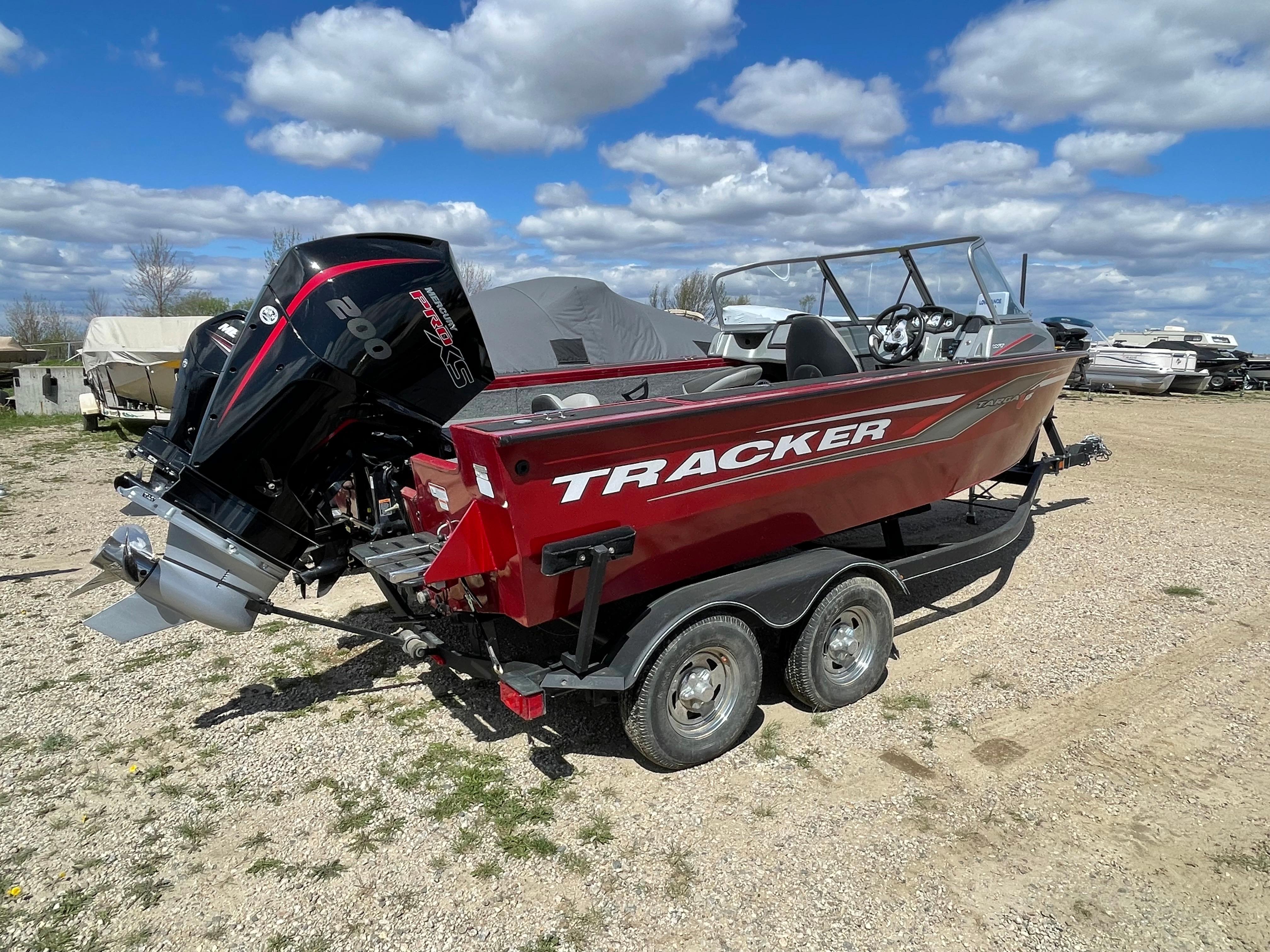 2019 Tracker Targa V18