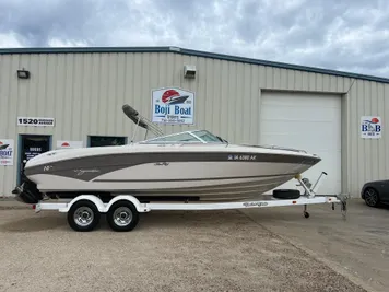 1997 Sea Ray 230 Bow Rider Select