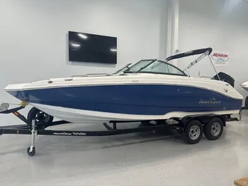 2023 NauticStar 223 DC