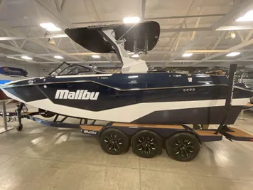 2024 Malibu M242
