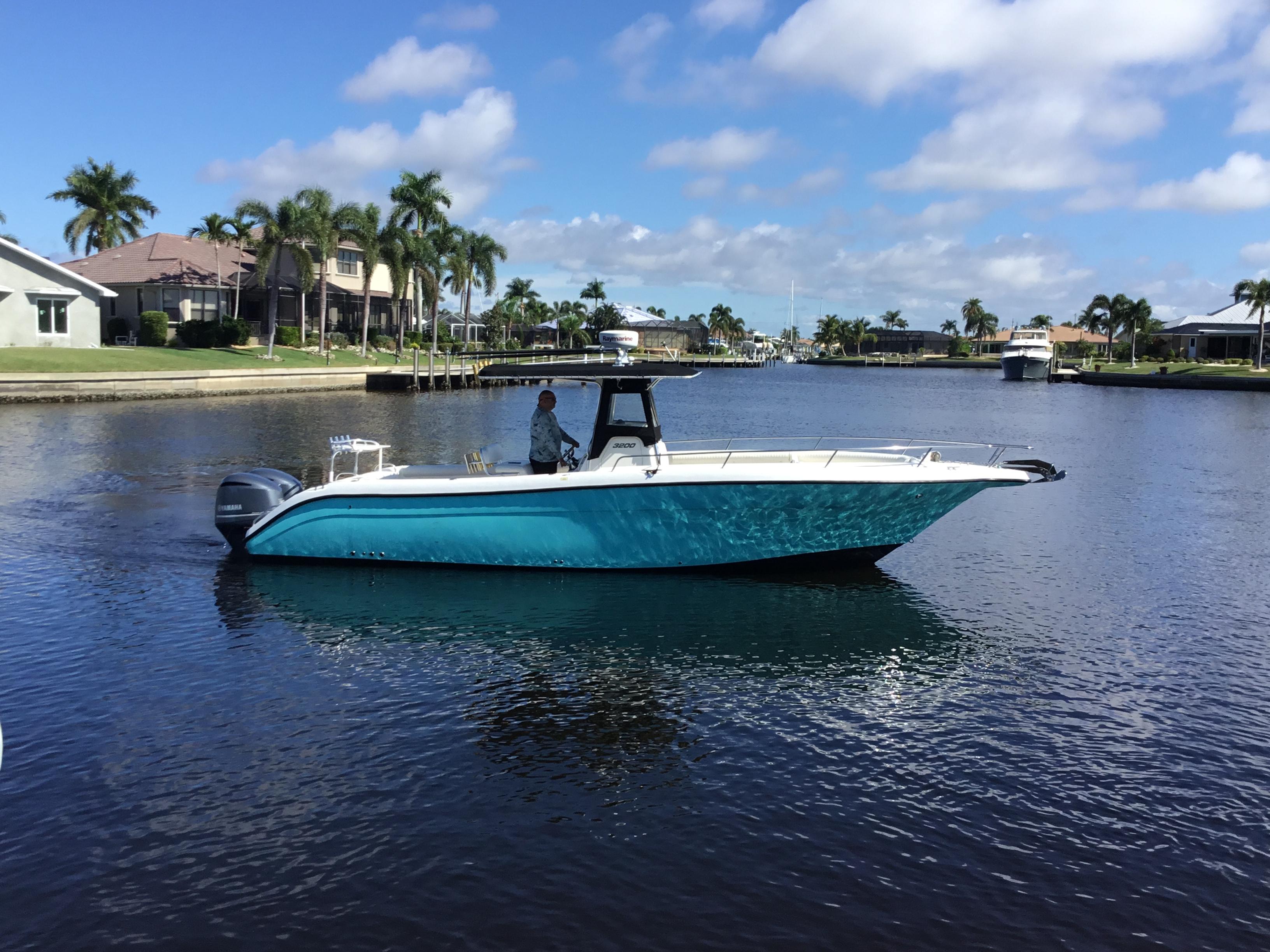 Used 2004 Century 3200 Center Console, 33950 Punta Gorda - Boat Trader