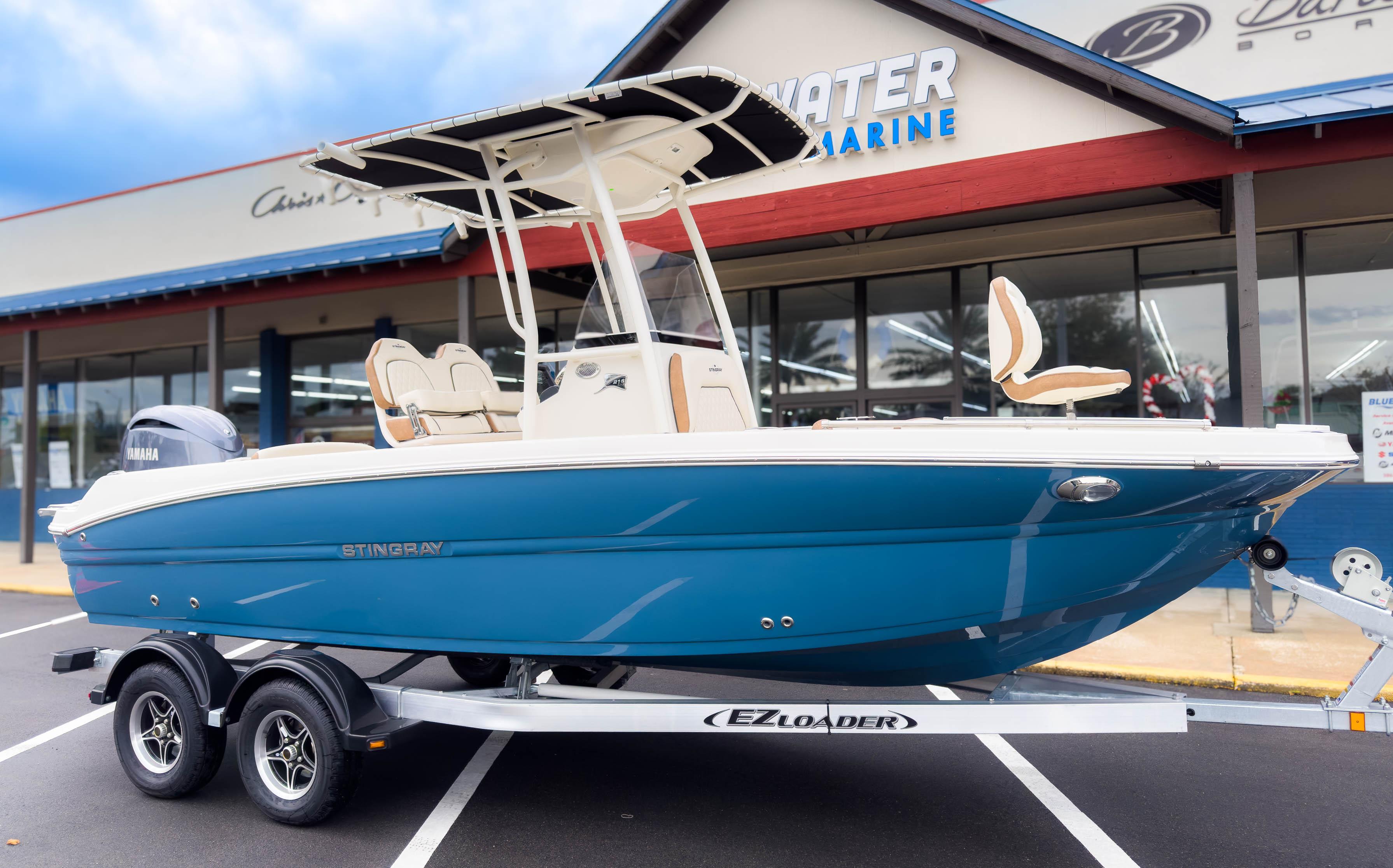 216CC Center Console - Stingray Boats