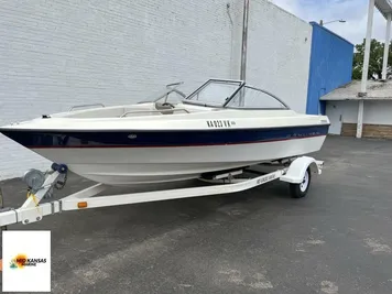 2004 Bayliner Boats 195 Capri