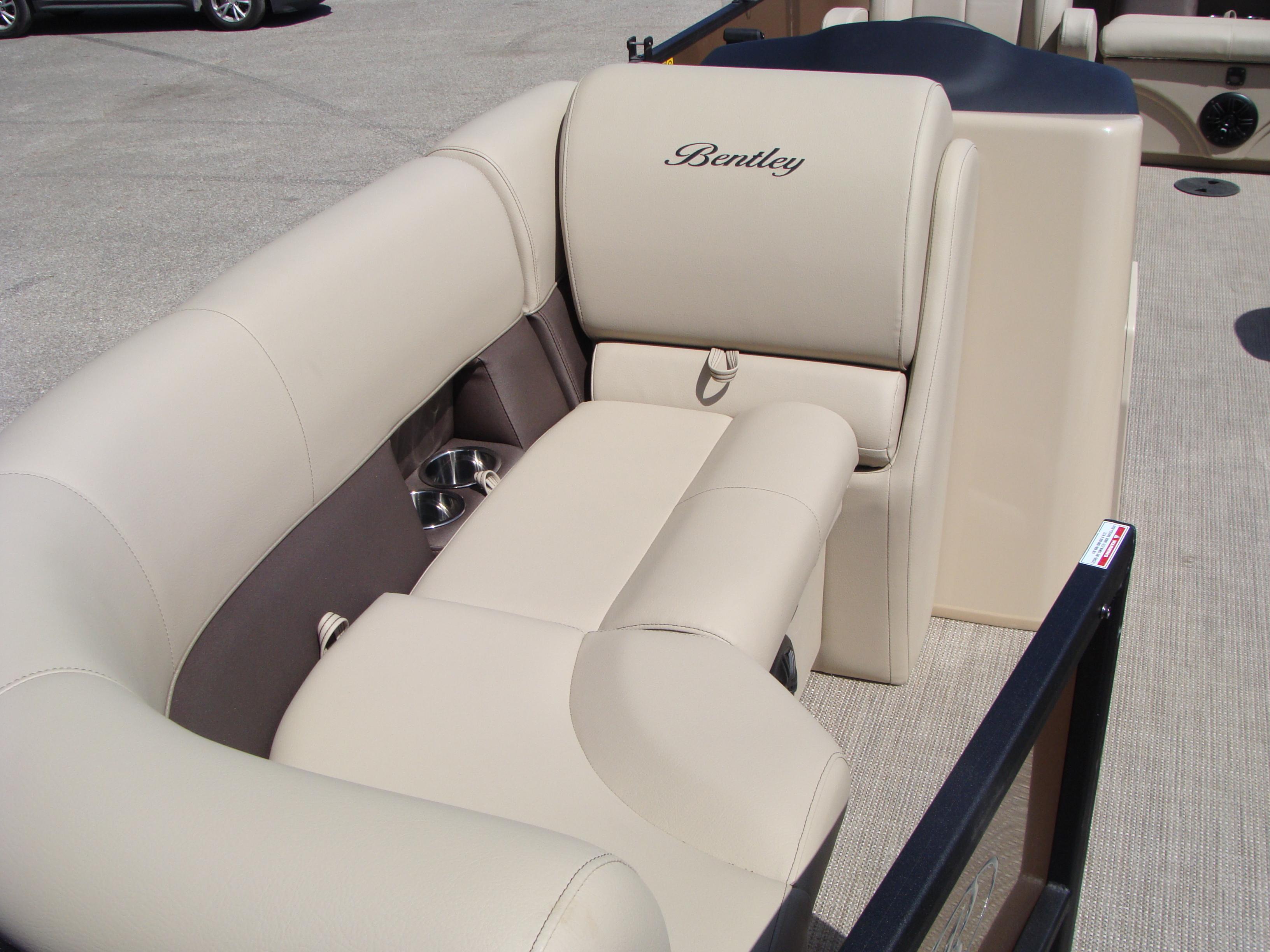 2023 Bentley Pontoons 200 XL Cruise