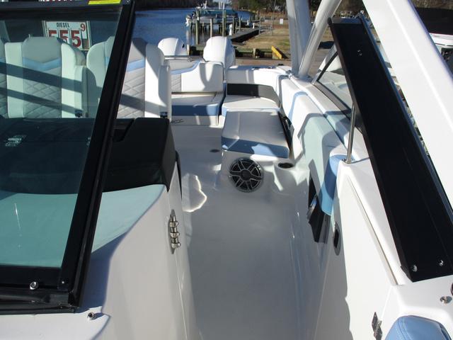 2023 Chaparral 280 OSX In Stock Rebate Expires 5/11/2024