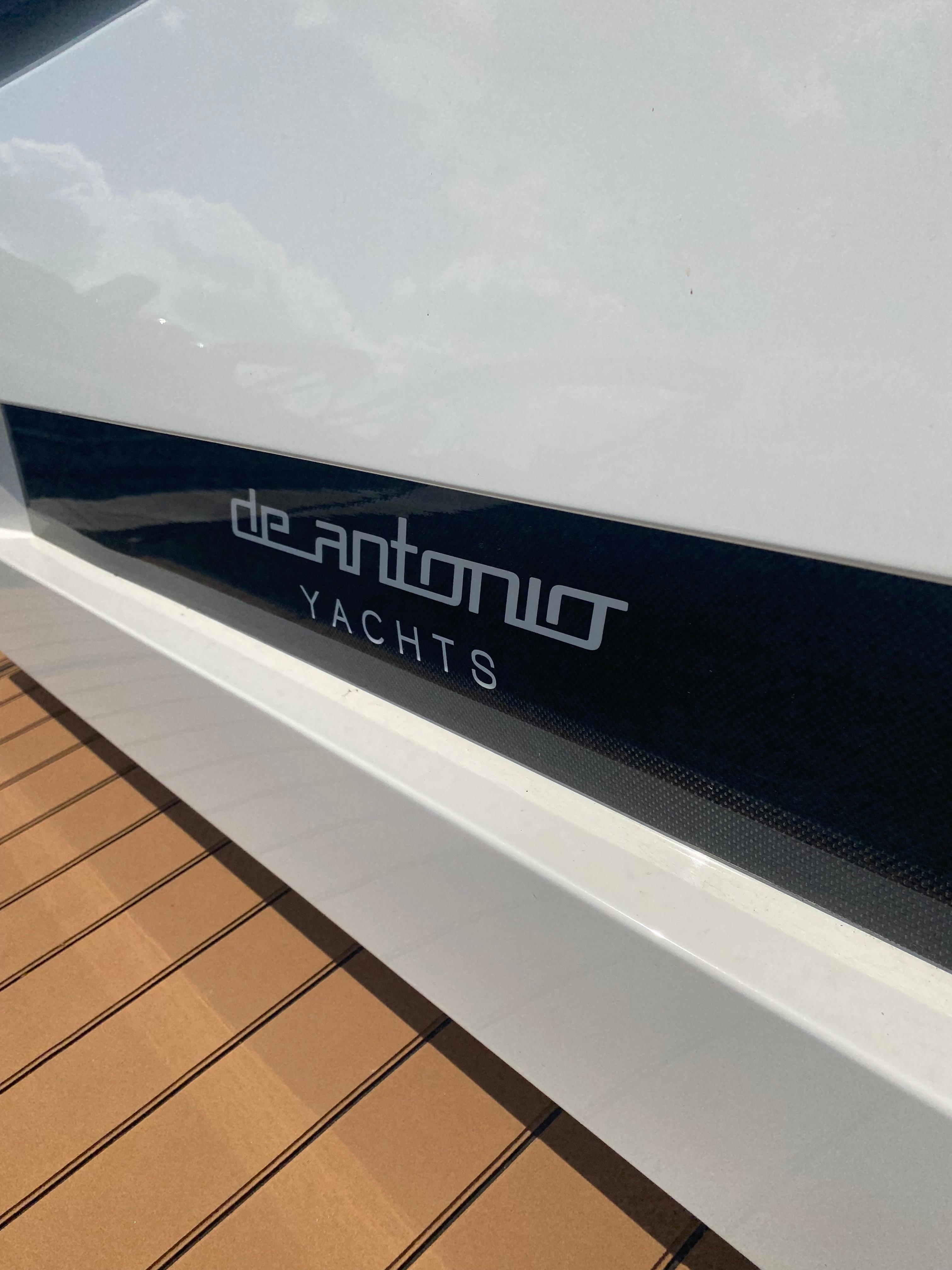 2020 De Antonio Yachts D 28