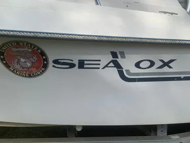 1987 Sea Ox 23” center console and berth