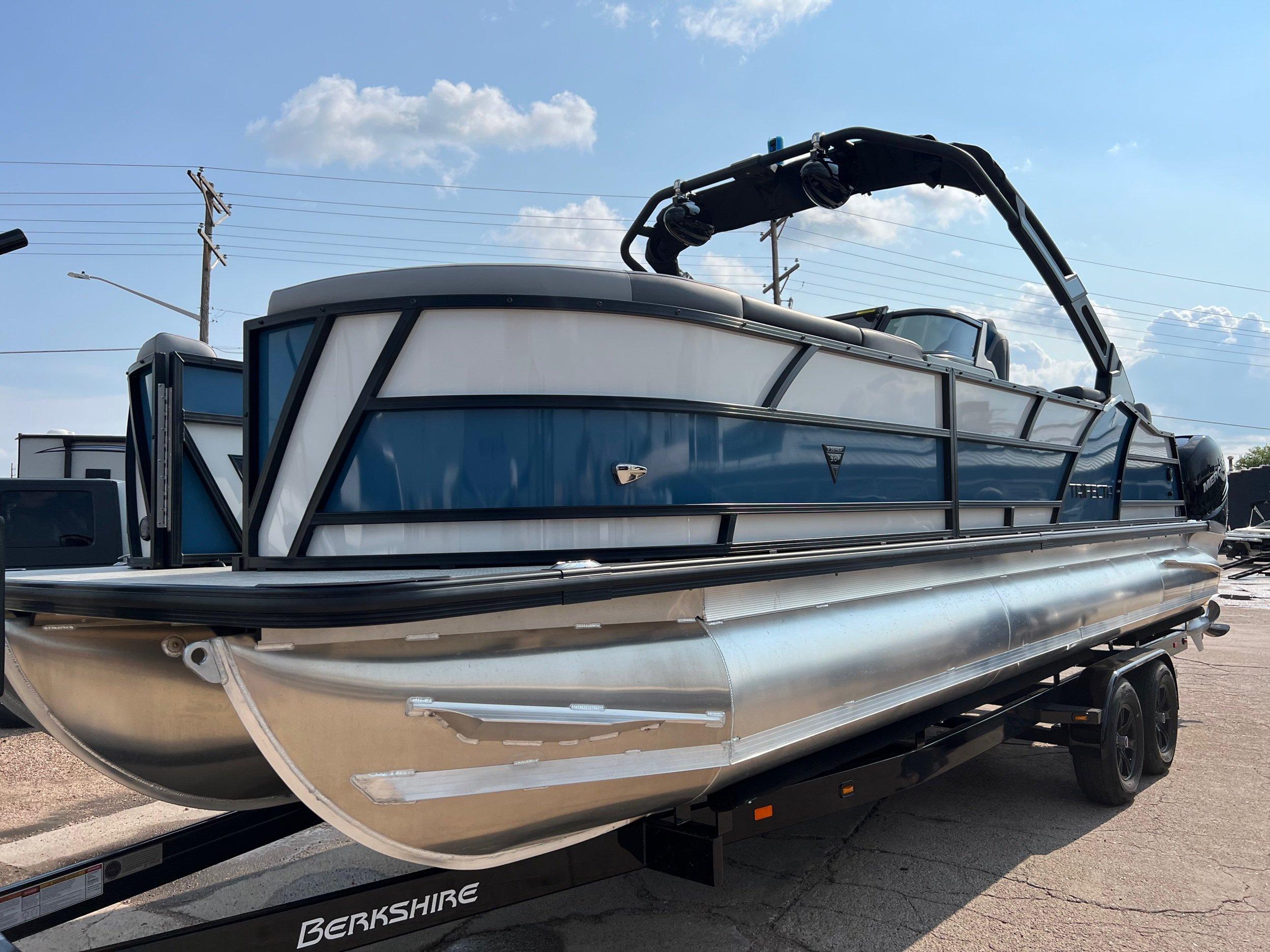 New 2024 Trifecta RF9DC, 80751 Sterling Boat Trader