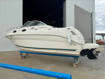 2009 Sea Ray 240 Sundancer