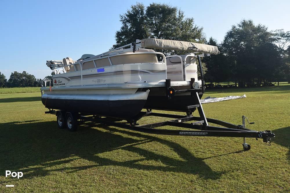 2015 Sun Tracker Party Barge 22 RF DLX for sale in Baker, FL