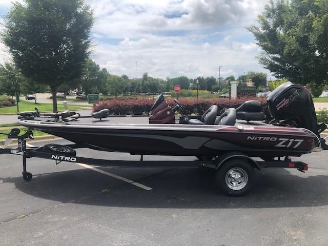 NITRO Z17 - 2024 Bass Boat