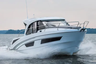 2024 Beneteau America Antares 9