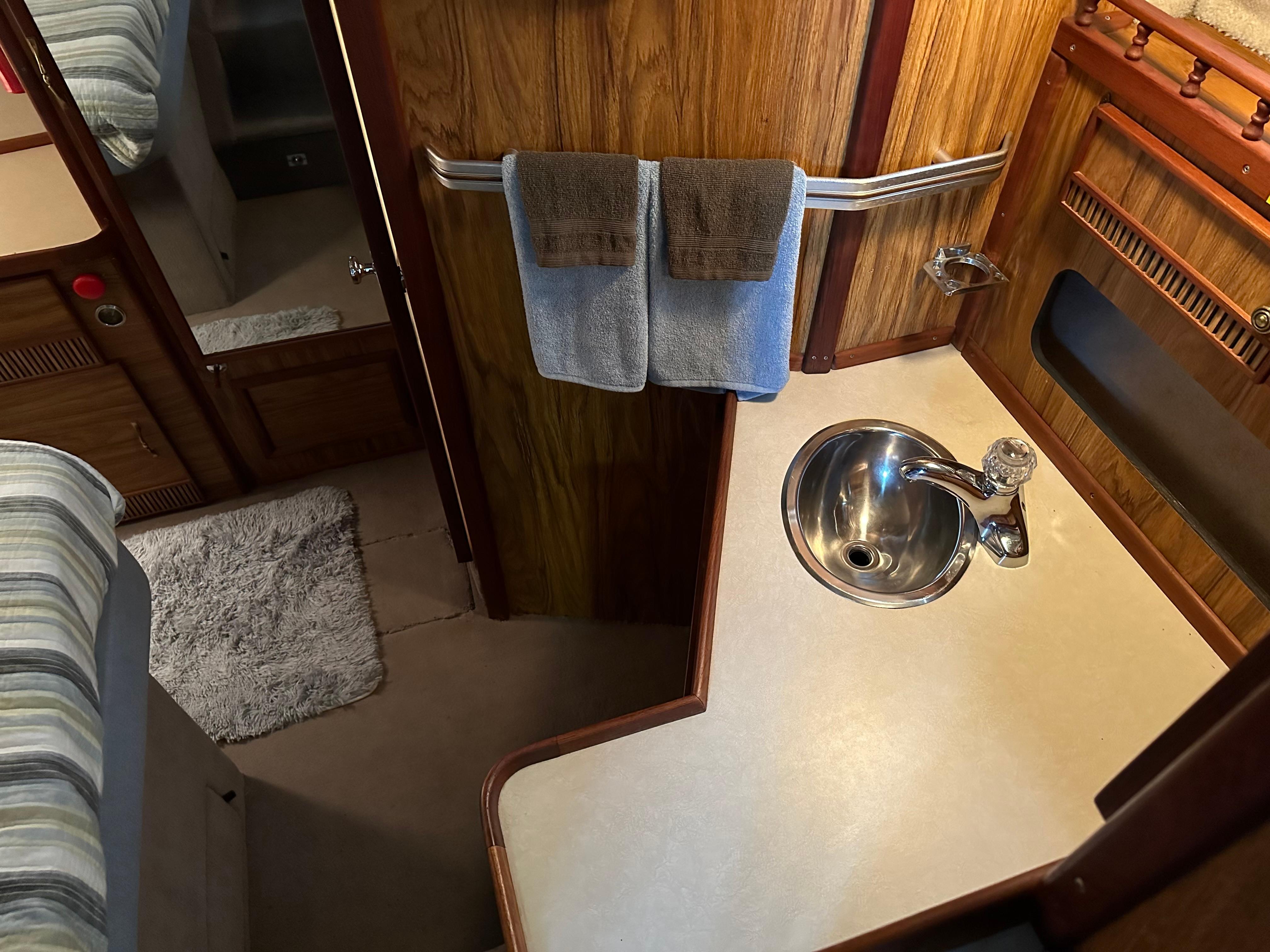 Aft cabin vanity from salon