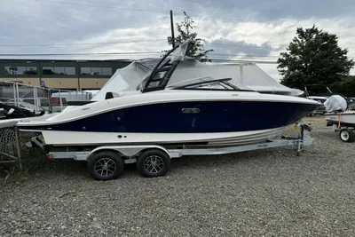 2024 Sea Ray SPX 210