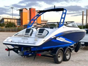 2020 Yamaha Boats AR210