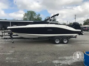 2019 Sea Ray SPX 230 OB