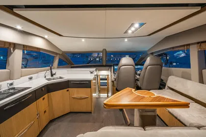 2018 Sea Ray L590 Fly