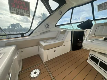 2010 Sea Ray 310 Sundancer