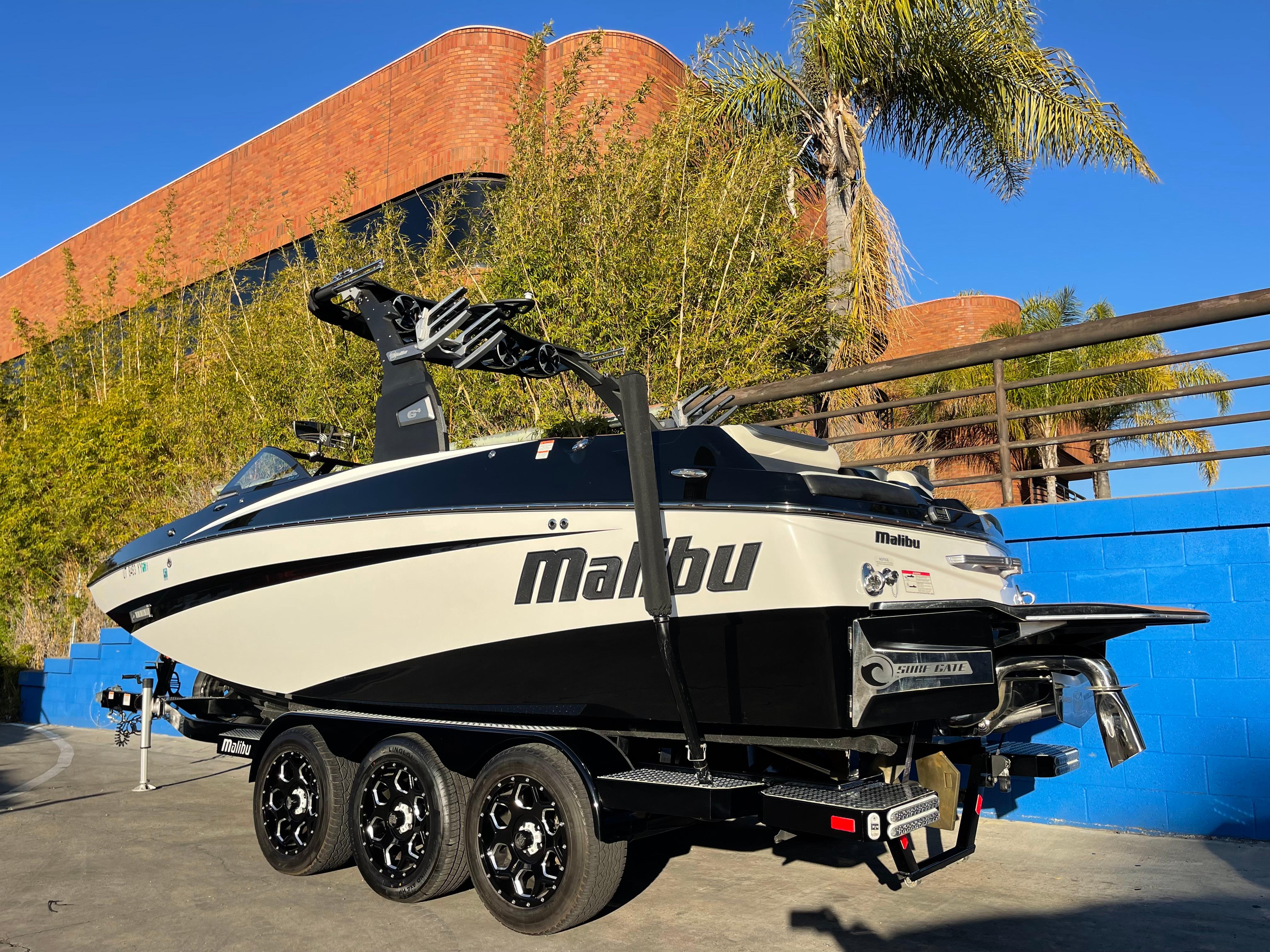 2018 Malibu M 235