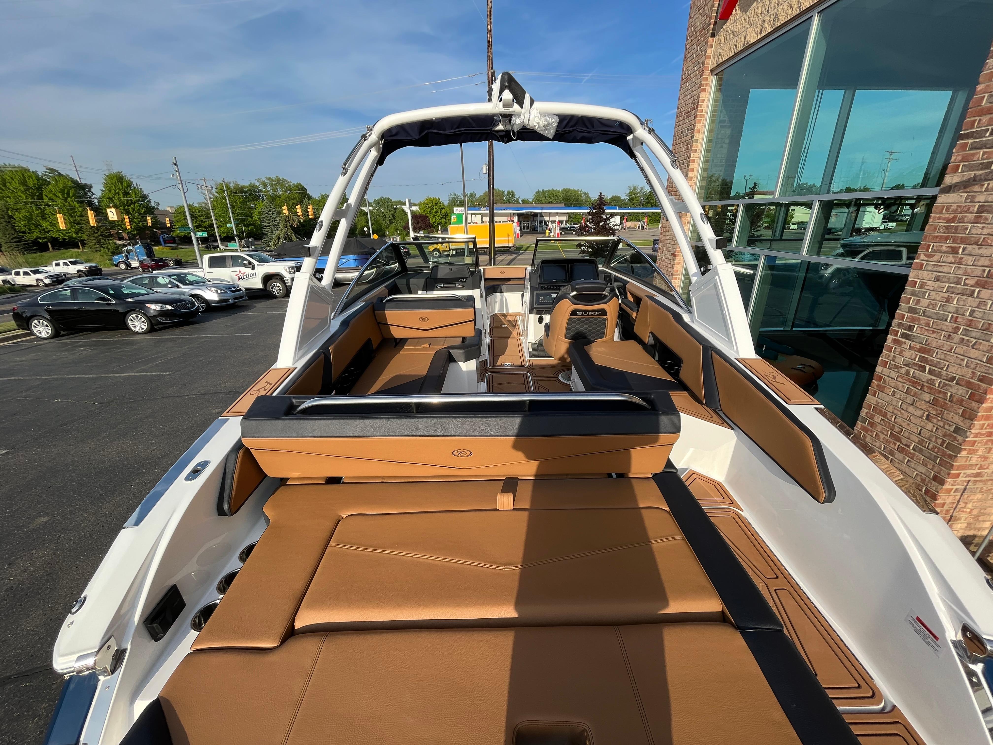 New 2023 Cobalt R6 Surf, 49426 Hudsonville - Boat Trader