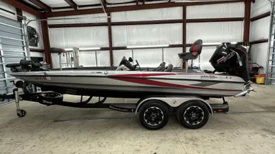 2019 Triton 21TRX Patriot