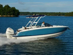 2023 Cobalt R4 Outboard