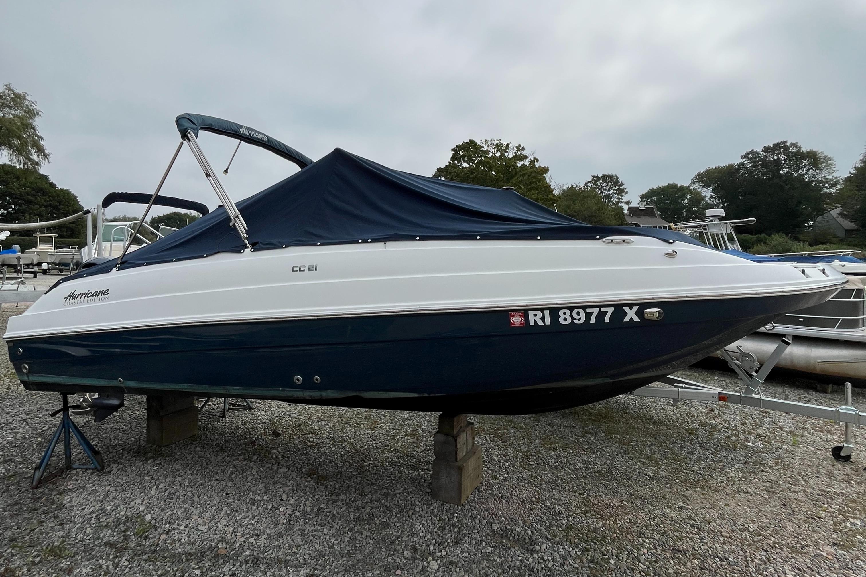 Hurricane 21 CC Center Console Deck Boat For Sale Ocean House Marina