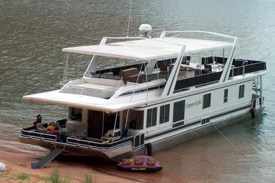 2005 Stardust Cruisers Multi Owner Houseboat