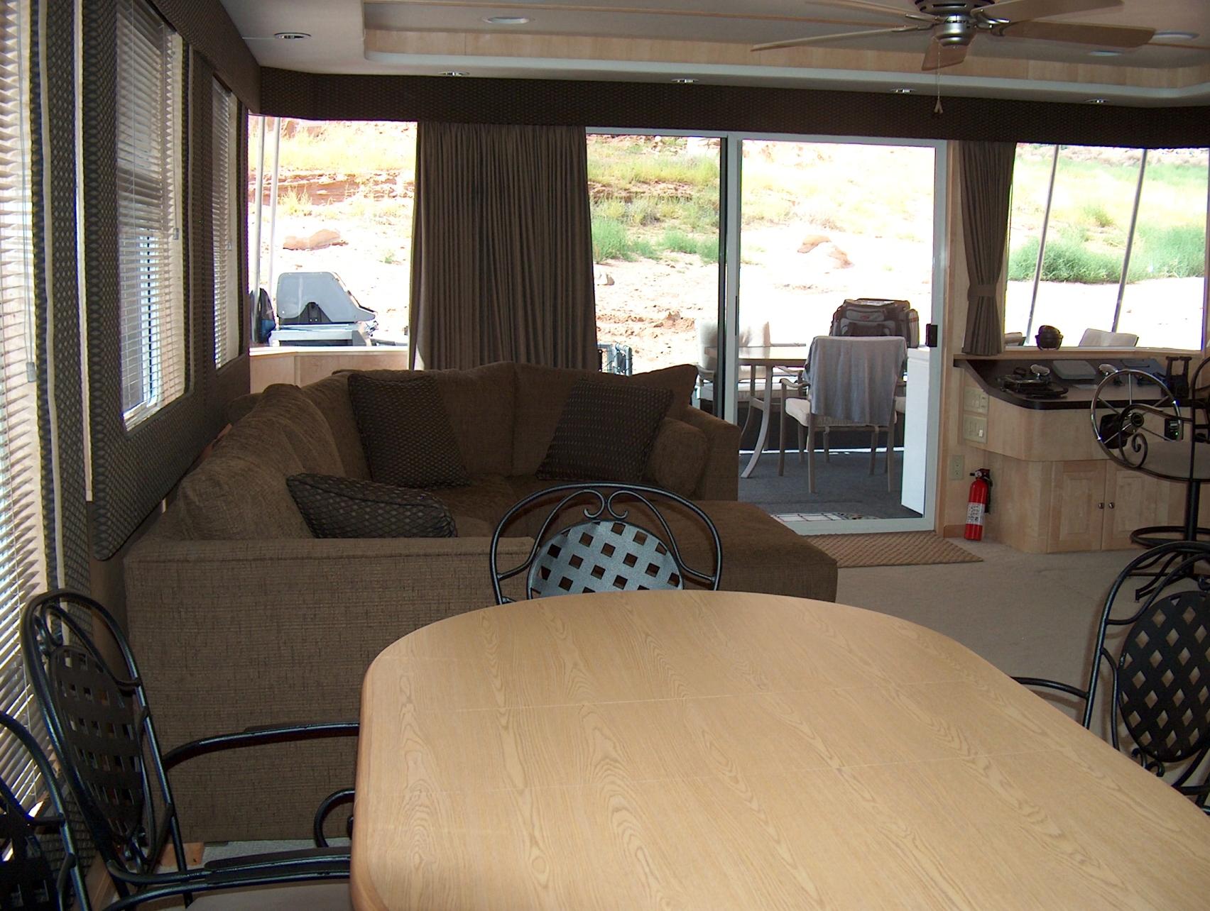 2005 Stardust Cruisers Multi Owner Houseboat