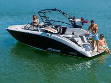 2023 Yamaha Boats AR250