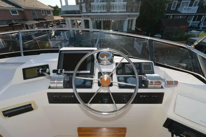 2000 Sabreline 47 Motor Yacht