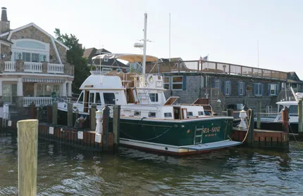 2000 Sabreline 47 Motor Yacht