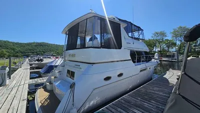 1999 Carver 406 Motor Yacht