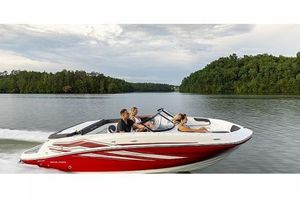 2022 Bayliner VR5 Bowrider