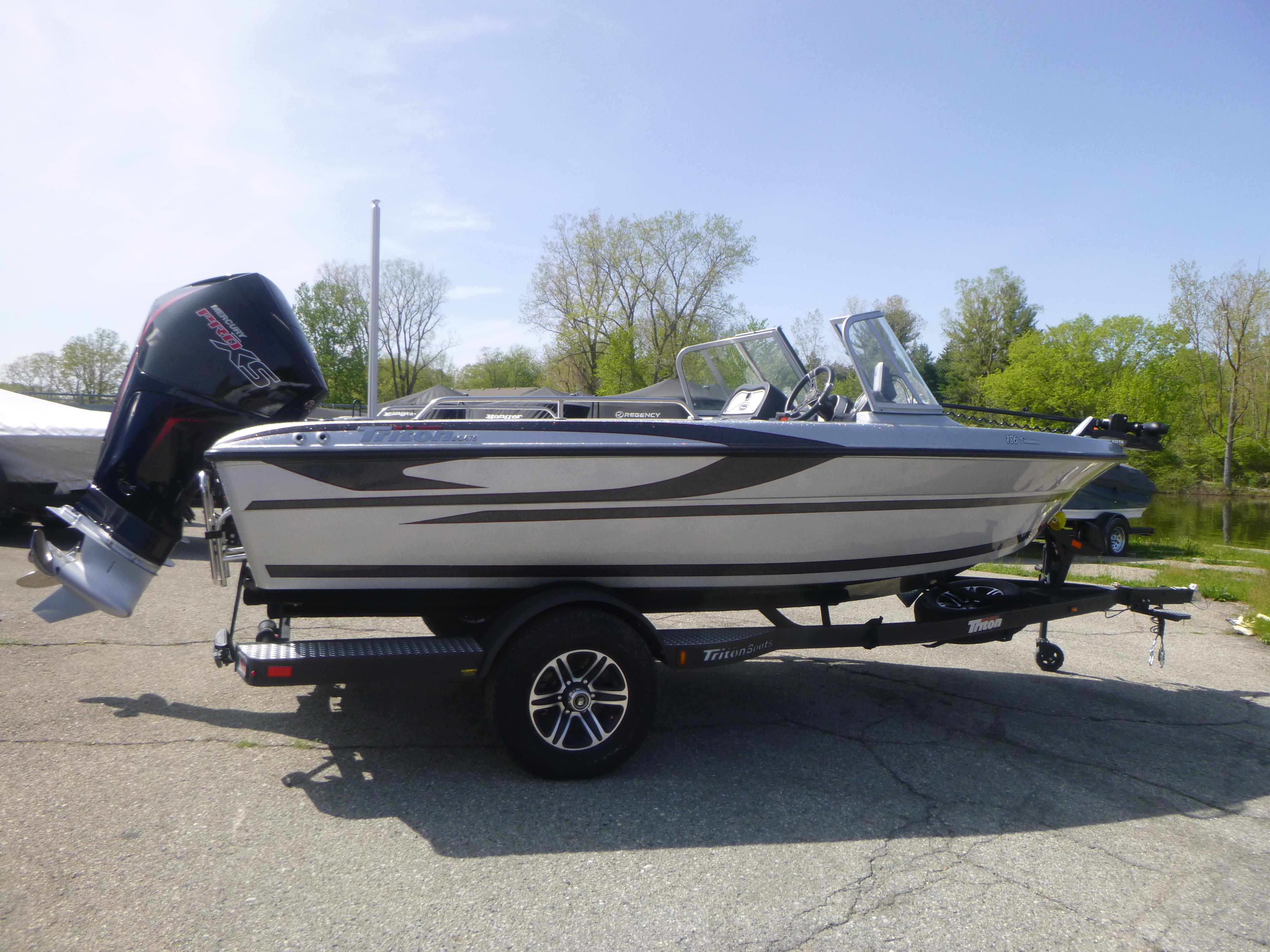 2023 Triton 186 Fishunter