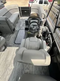 2023 Qwest Pontoons 822 E-Class RLS Triple Tube LTZ