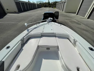 2019 Robalo Cayman 246SD