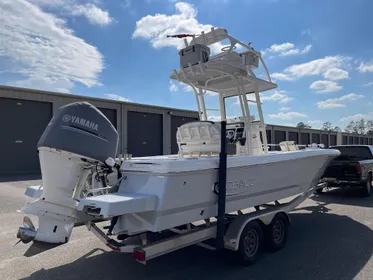 2019 Robalo Cayman 246SD