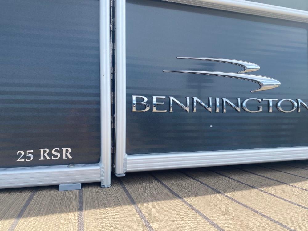 2017 Bennington 25 RSRX1