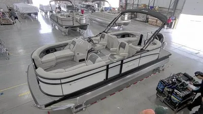 2024 BARLETTA BOATS Aria 22QC