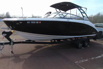 2022 Yamaha Boats 252S