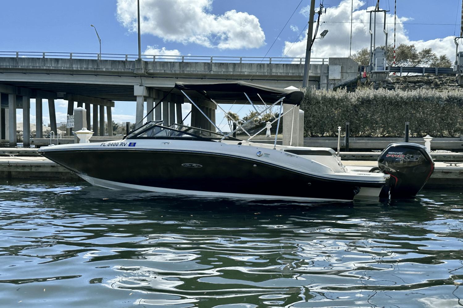 2019 Sea Ray 190 SPX OB