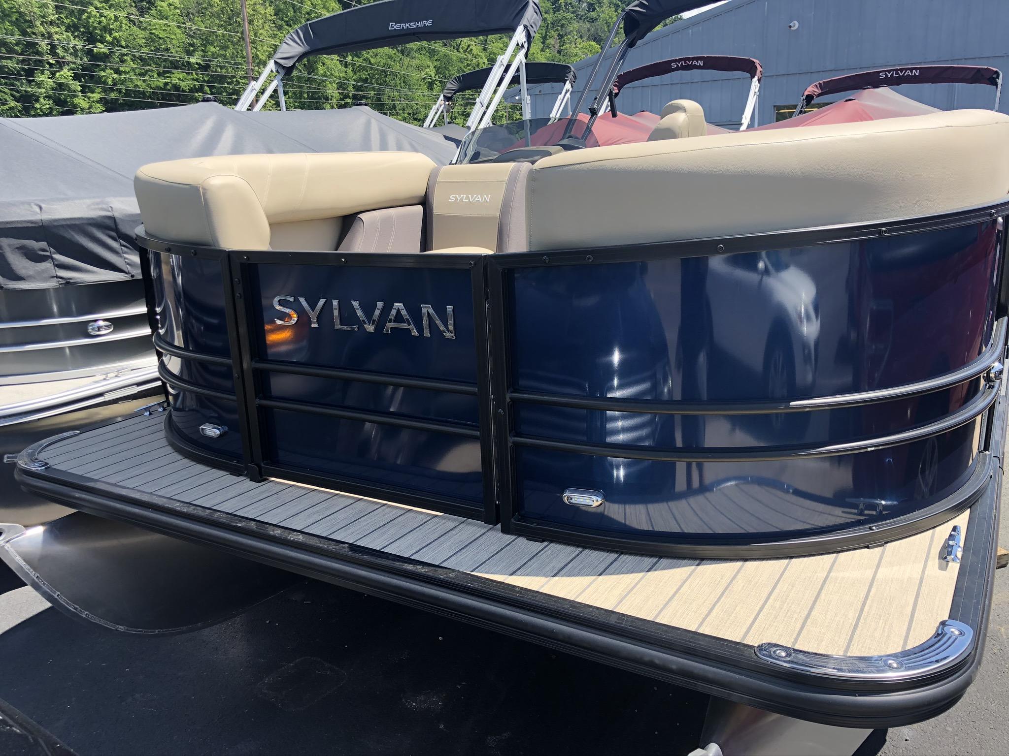 2024 Sylvan 8520 Cruise - In Stock
