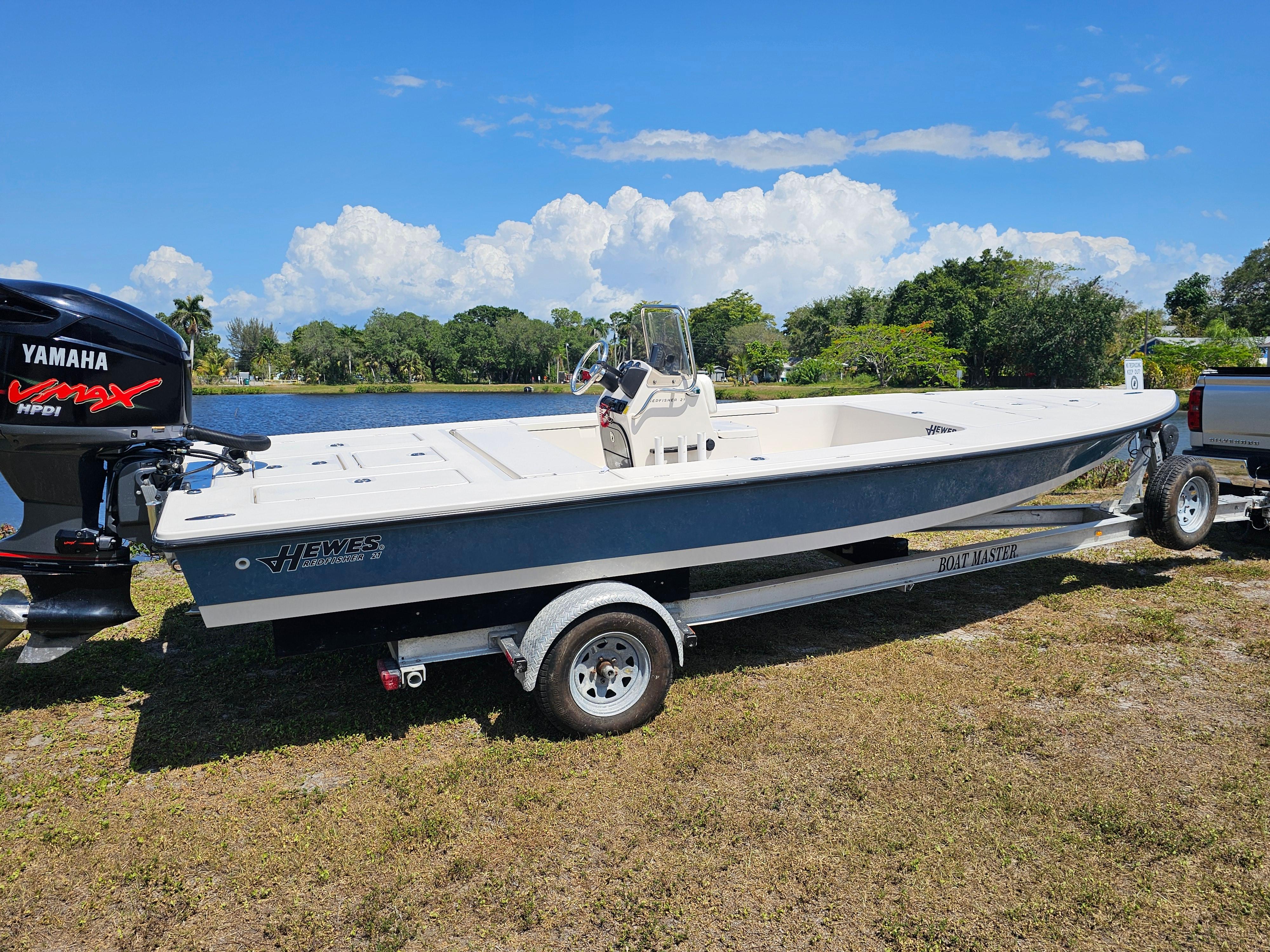 2006 Hewes Redfisher 21