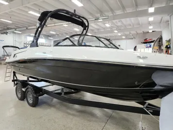 2024 Bayliner VR6