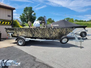 2025 Smoker Craft Freedom 160 CC center console. Camo. (In stock!)