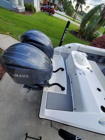 2022 Cobia 280 Center Console